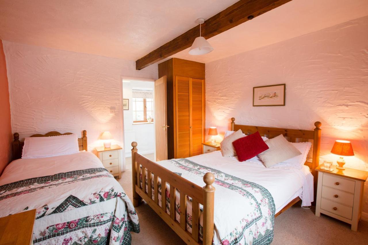 Croft Farm & Celtic Cottages Cardigan Esterno foto