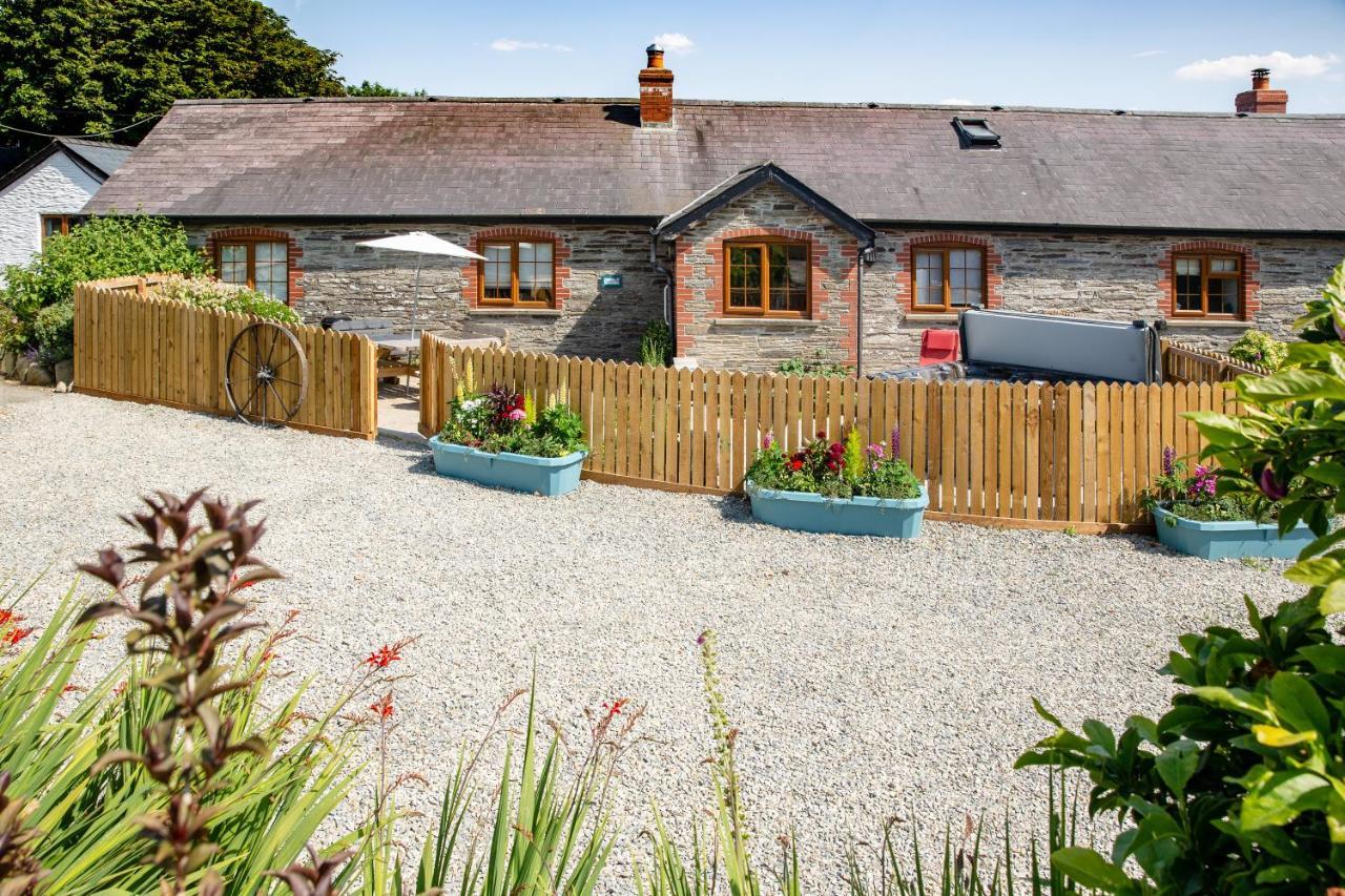 Croft Farm & Celtic Cottages Cardigan Esterno foto