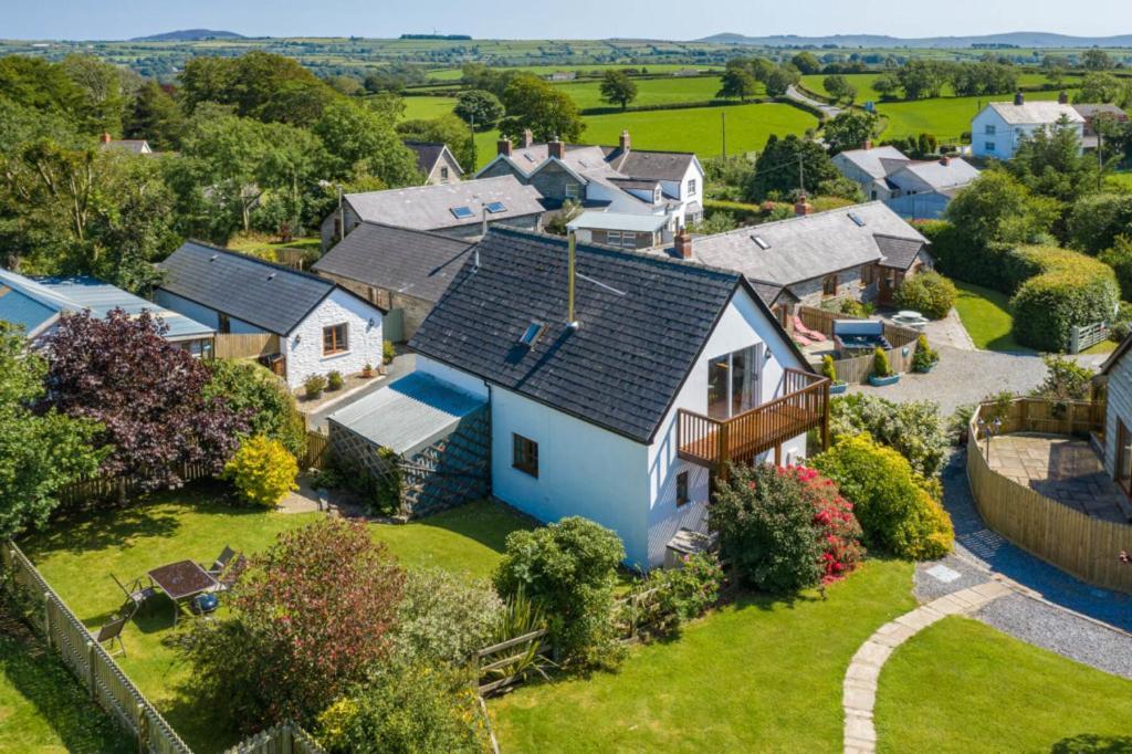 Croft Farm & Celtic Cottages Cardigan Esterno foto